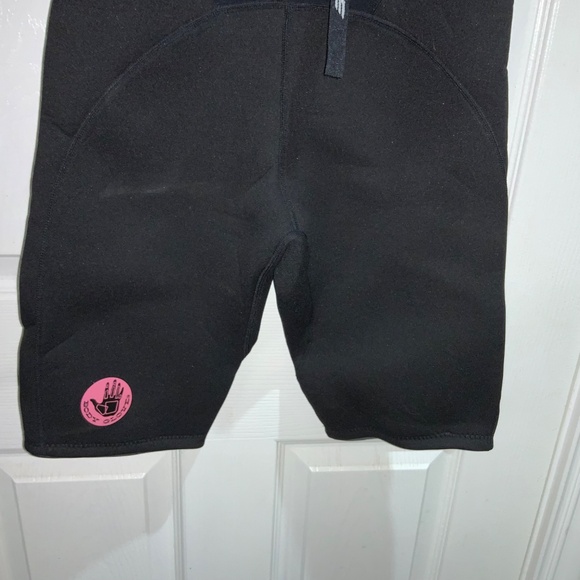 Body Glove Wetsuit springsuit short Sz 9/10 Black New Back Zip 2/1 MM back zip - Picture 5 of 10
